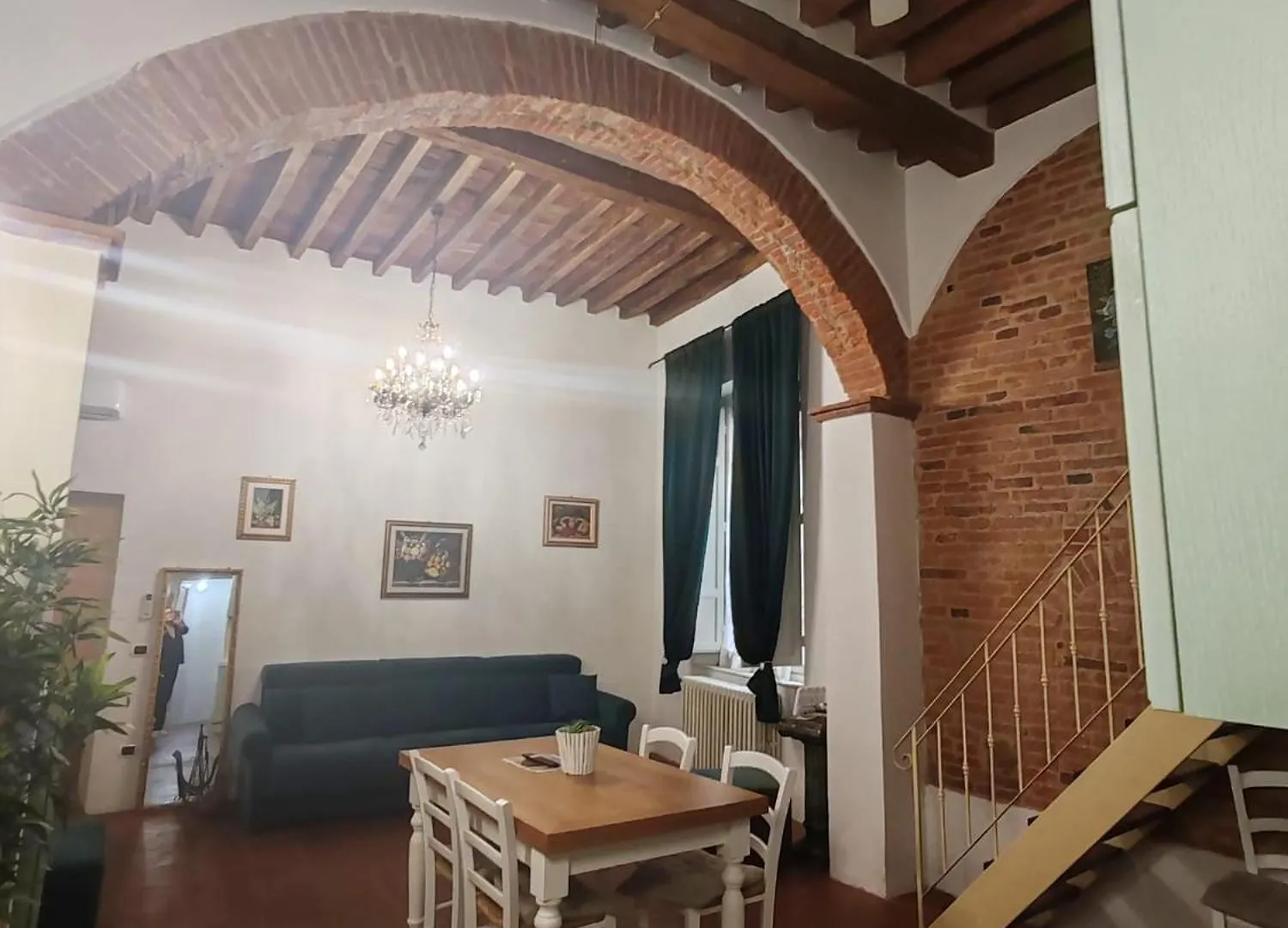 Corte Aranci E Corte Pini Deluxe Apartments In Historic Center Of Lucca